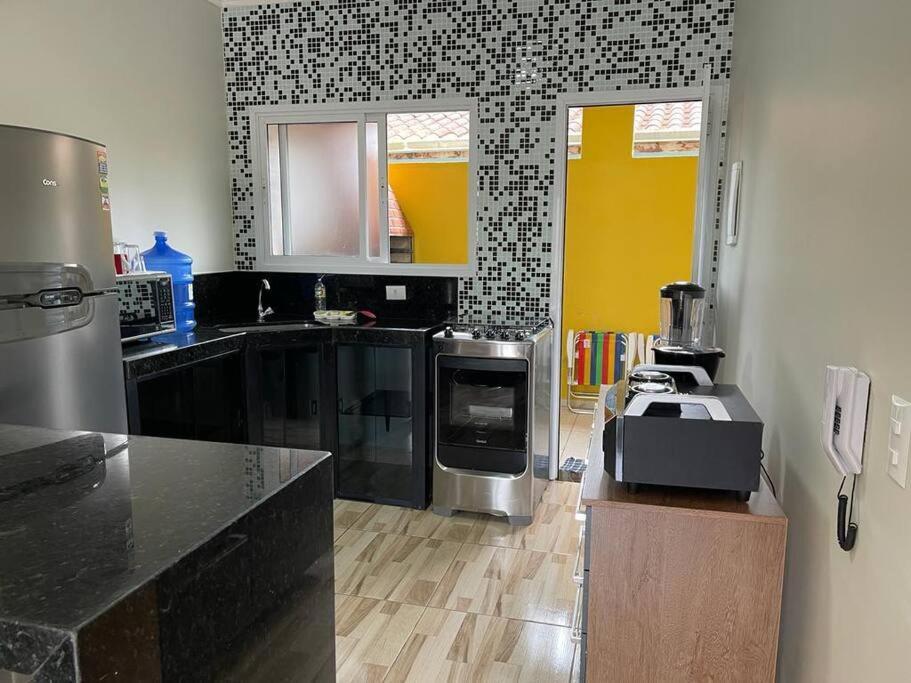 Casa Ar Condicionado Nos 2 Quartos. Caraguatatuba Eksteriør billede