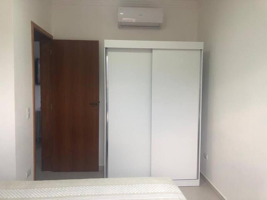 Casa Ar Condicionado Nos 2 Quartos. Caraguatatuba Eksteriør billede